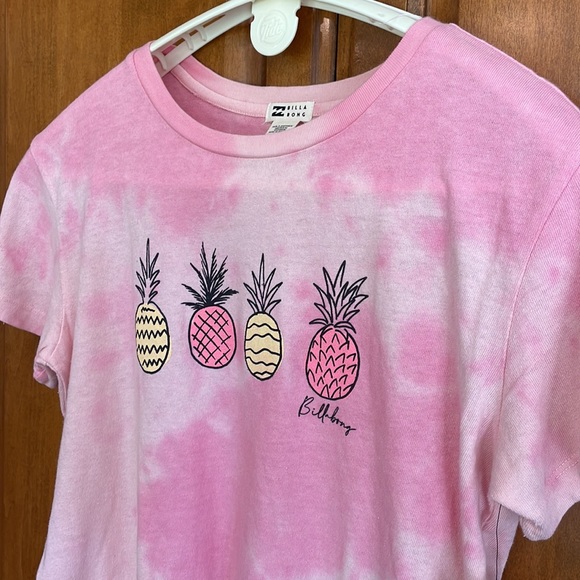 BILLABONG “Keep it Beachy” Pink T shirt with Pineapples print New w/ Tag Size L - Picture 6 of 10